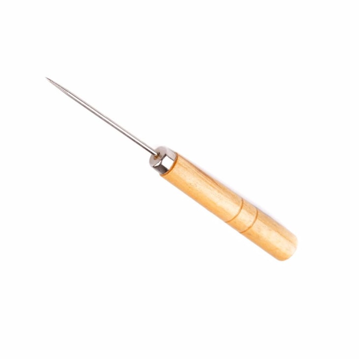 Furador de Tecido Manual Fine com Cabo de Madeira 13cm 01un