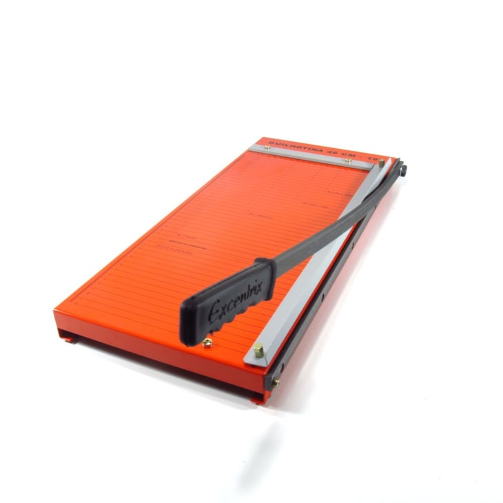 Guilhotina A3 para papel manual 46cm GEX-46 Standard 12 Fls