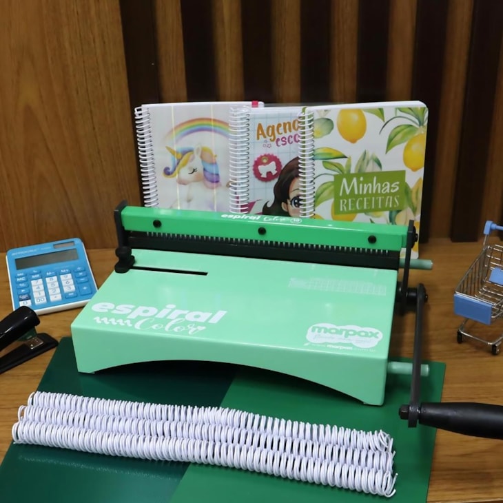 Kit Encadernadora Espiral Color Verde + Capa + Espiral Metal