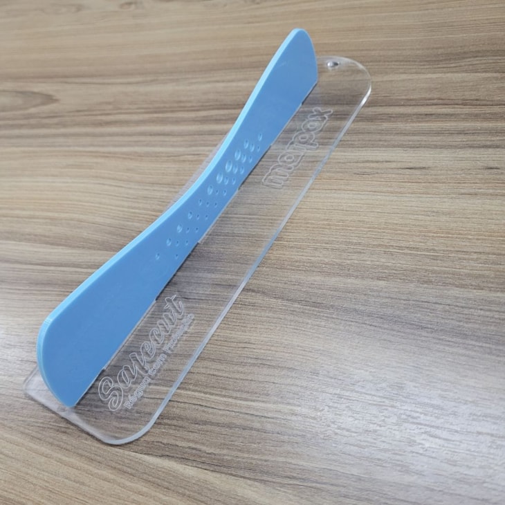 Régua com Proteção 30cm Safecut em Acrílico Azul Marpax