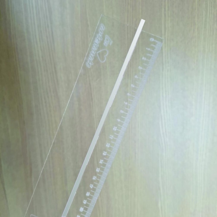 Régua com Proteção 30cm Transparente em Acrílico Marpax