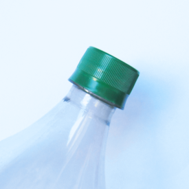 Tampa Plástica com Lacre p/ Garrafa Pet 28mm Verde 1000un